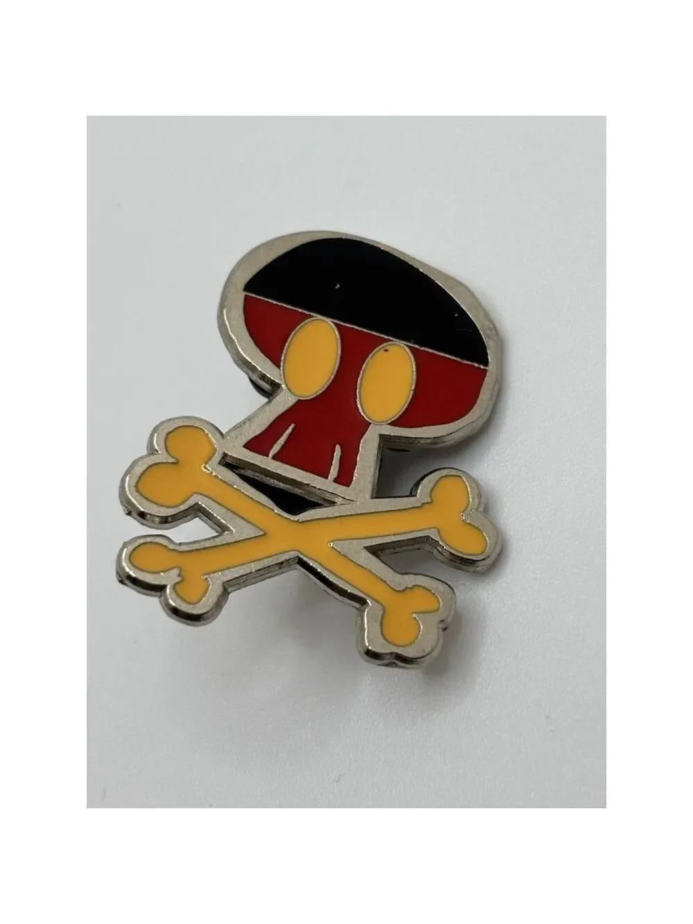 Disney Pirate Skull Pin